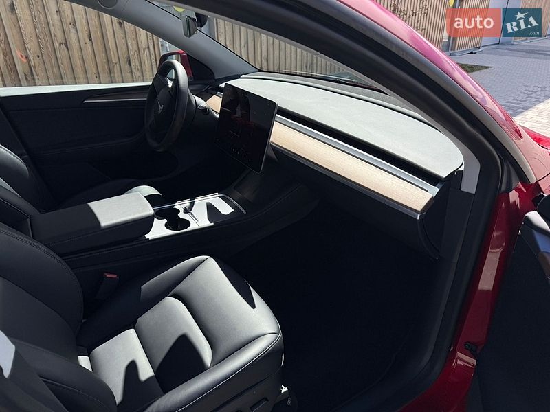 Позашляховик / Кросовер Tesla Model Y 2023 в Львові