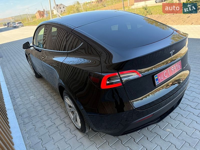 Позашляховик / Кросовер Tesla Model Y 2022 в Львові