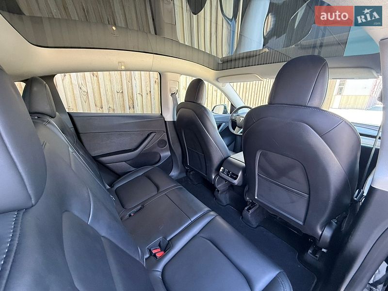 Позашляховик / Кросовер Tesla Model Y 2022 в Львові