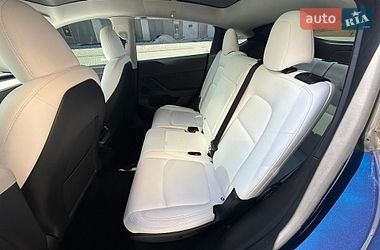 Внедорожник / Кроссовер Tesla Model Y 2023 в Львове