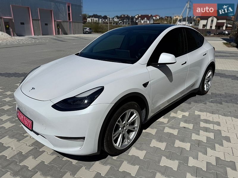 Внедорожник / Кроссовер Tesla Model Y 2021 в Львове