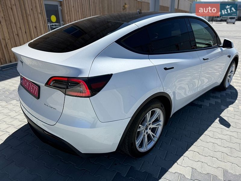Внедорожник / Кроссовер Tesla Model Y 2021 в Львове