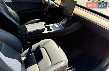Внедорожник / Кроссовер Tesla Model Y 2021 в Львове