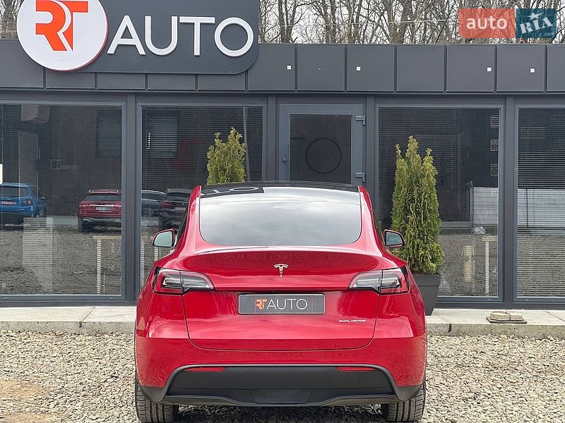 Внедорожник / Кроссовер Tesla Model Y 2021 в Львове