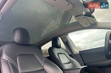 Внедорожник / Кроссовер Tesla Model Y 2021 в Львове
