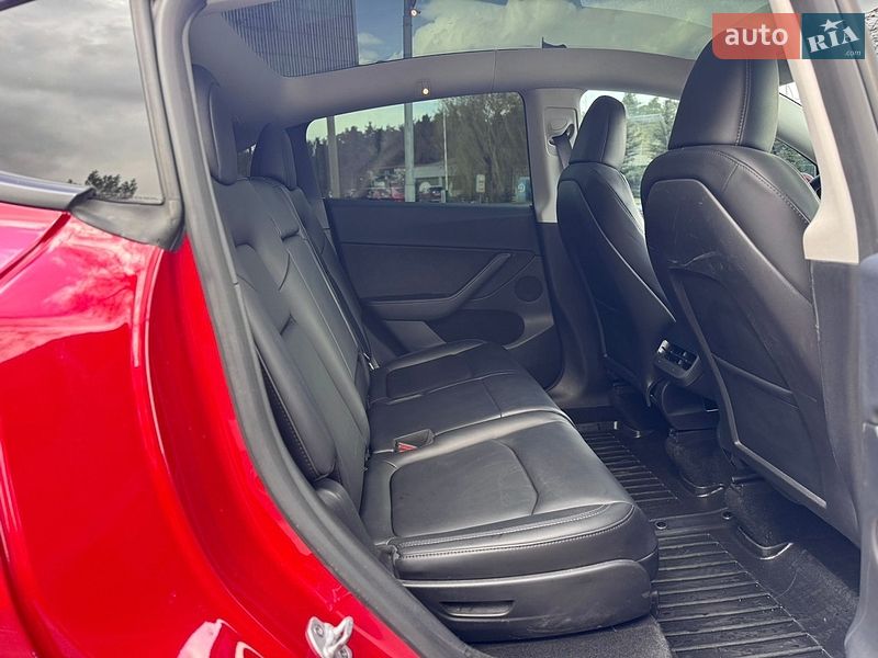 Позашляховик / Кросовер Tesla Model Y 2023 в Києві