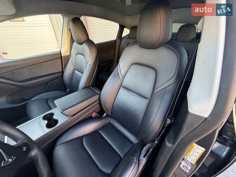 Внедорожник / Кроссовер Tesla Model Y 2022 в Львове