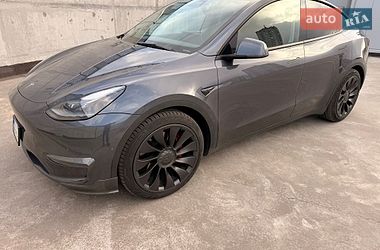 Внедорожник / Кроссовер Tesla Model Y 2022 в Киеве