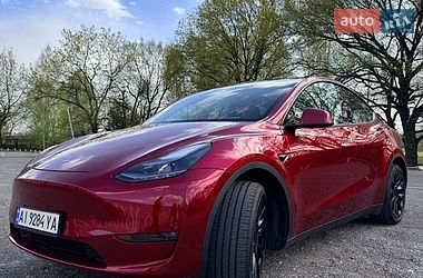 Внедорожник / Кроссовер Tesla Model Y 2024 в Киеве