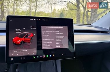 Позашляховик / Кросовер Tesla Model Y 2024 в Києві