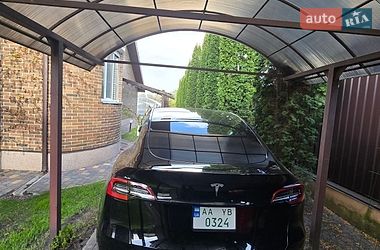 Внедорожник / Кроссовер Tesla Model Y 2021 в Киеве