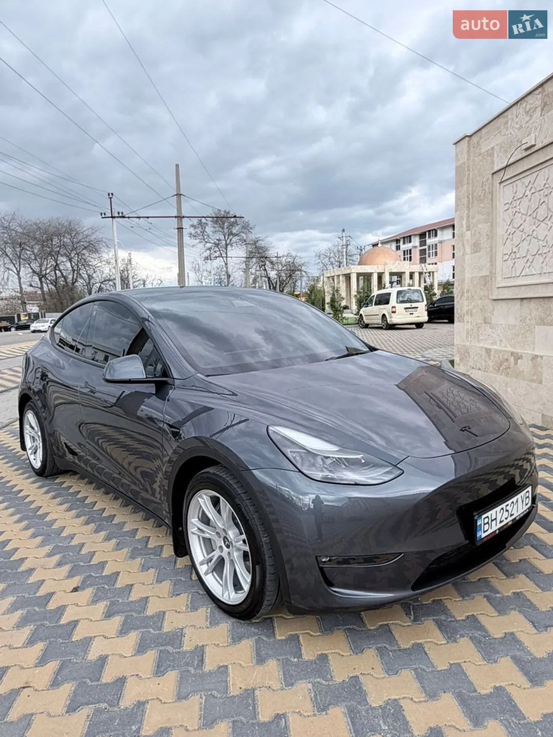 2023 Tesla Model Y - мініатюра 4