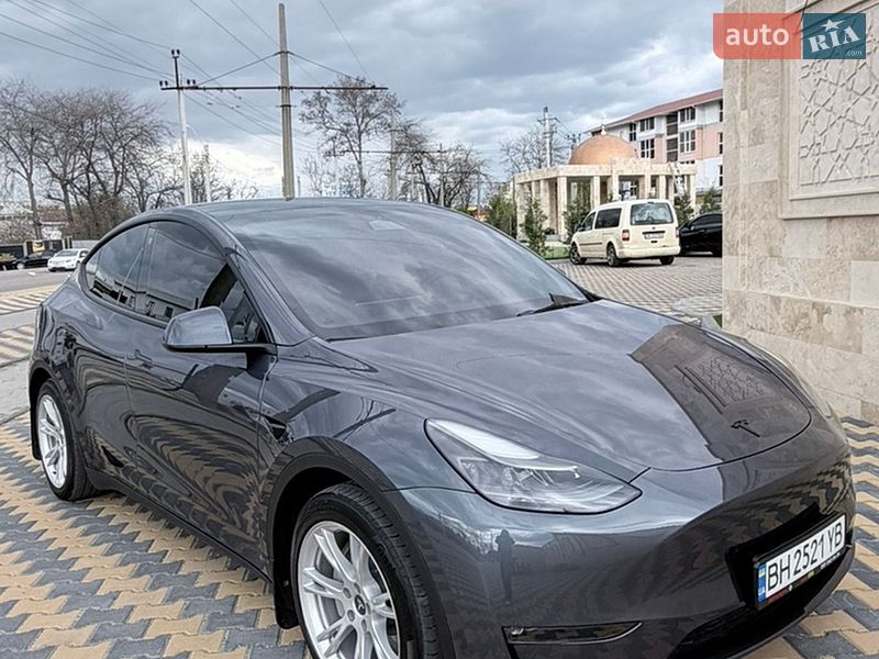 Внедорожник / Кроссовер Tesla Model Y 2023 в Одессе