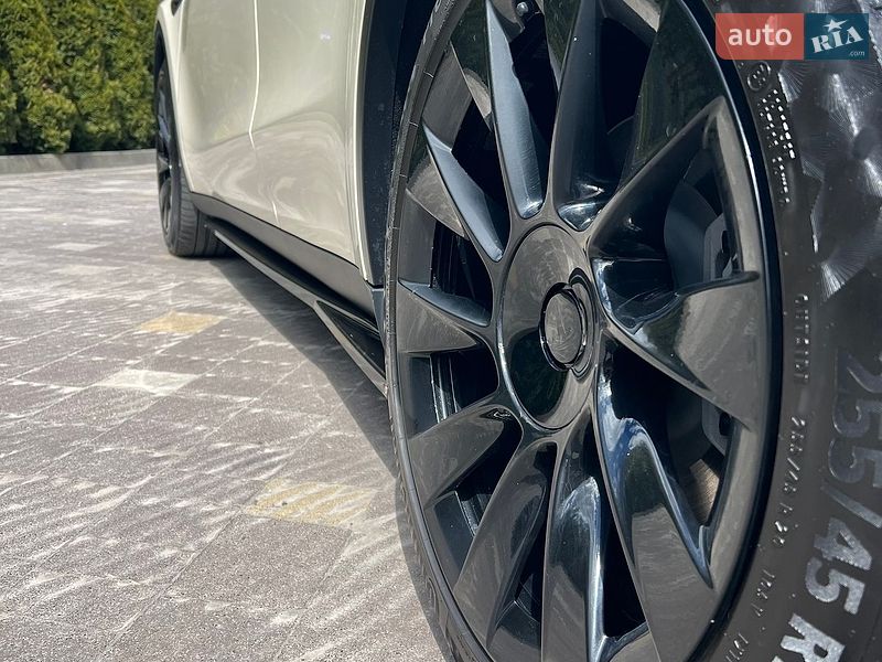 Внедорожник / Кроссовер Tesla Model Y 2022 в Трускавце