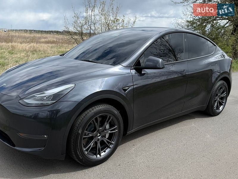 Позашляховик / Кросовер Tesla Model Y 2024 в Білій Церкві