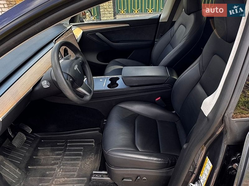 Внедорожник / Кроссовер Tesla Model Y 2023 в Черкассах