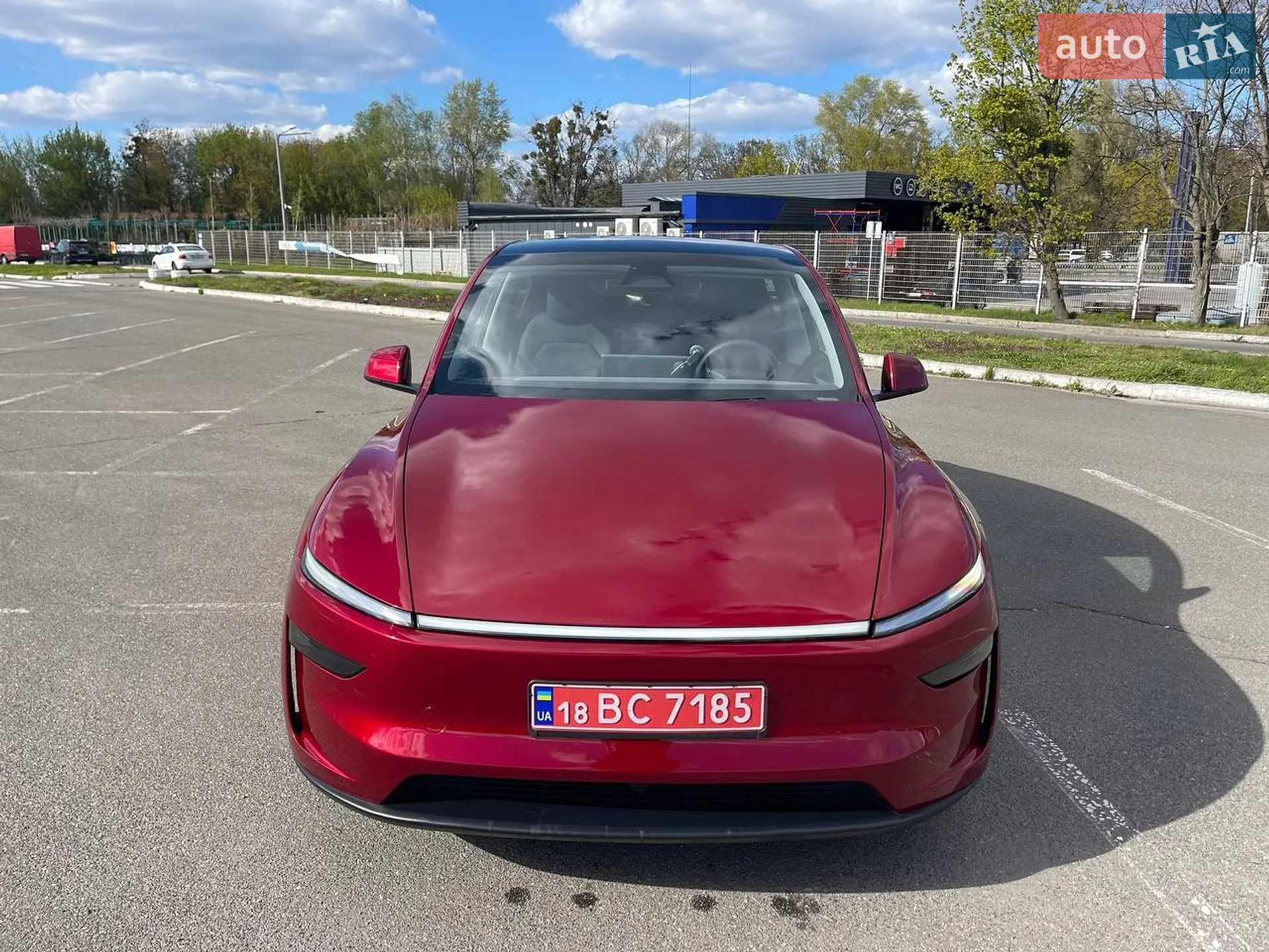 2025 Tesla Model Y - мініатюра 4