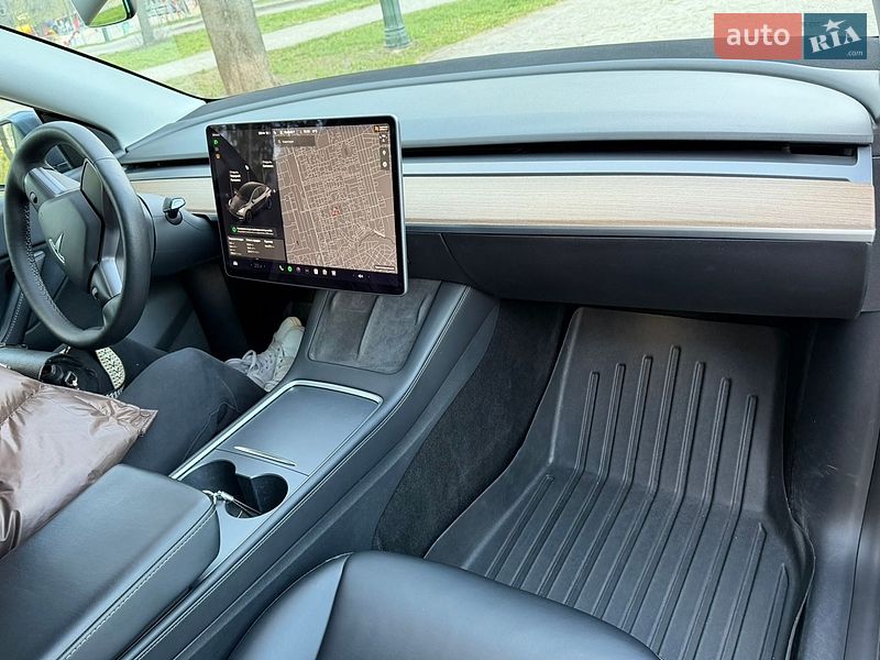 Внедорожник / Кроссовер Tesla Model Y 2021 в Харькове