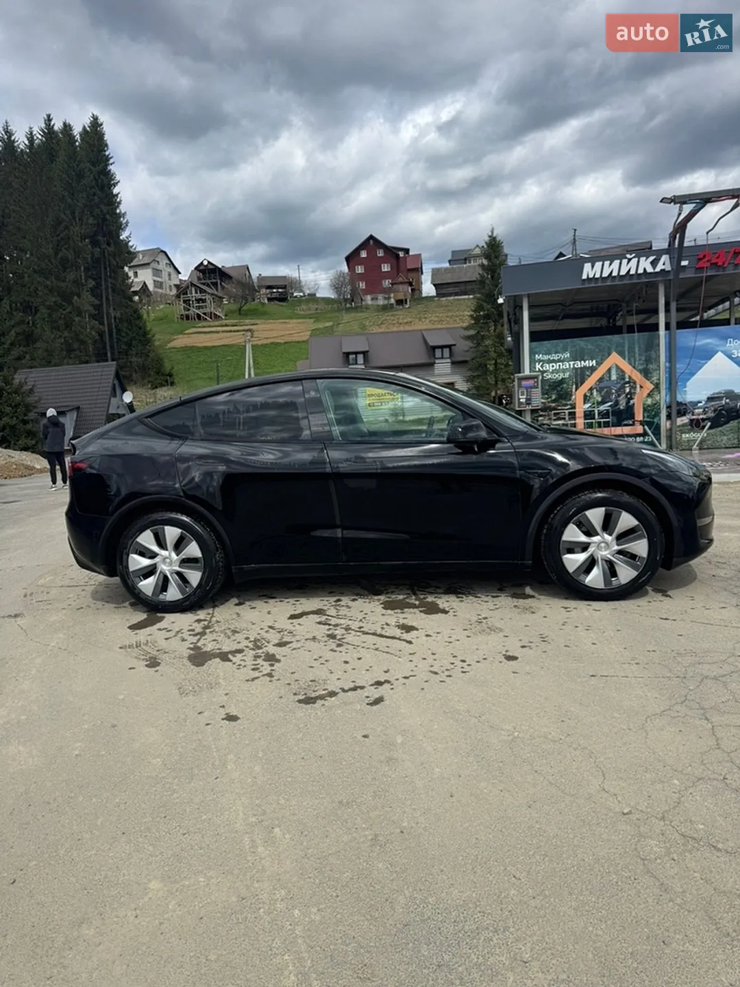 2023 Tesla Model Y - мініатюра 3