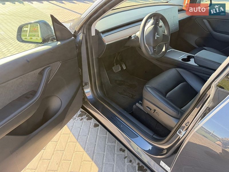 Внедорожник / Кроссовер Tesla Model Y 2021 в Золочеве
