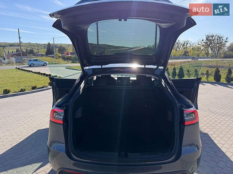 Внедорожник / Кроссовер Tesla Model Y 2021 в Золочеве