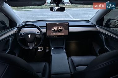 Внедорожник / Кроссовер Tesla Model Y 2022 в Киеве