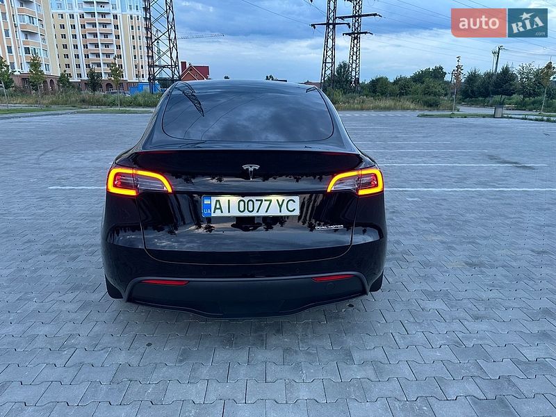 Внедорожник / Кроссовер Tesla Model Y 2022 в Киеве
