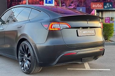 Позашляховик / Кросовер Tesla Model Y 2022 в Києві