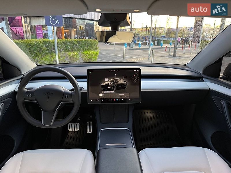 Позашляховик / Кросовер Tesla Model Y 2022 в Києві