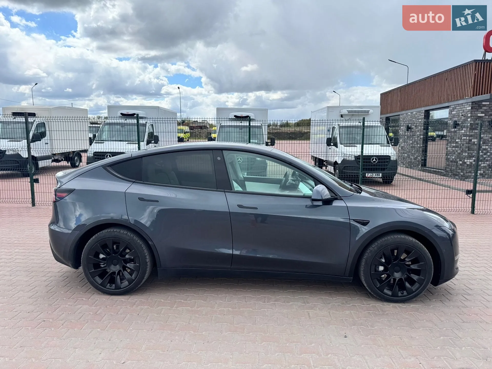 2022 Tesla Model Y - мініатюра 13