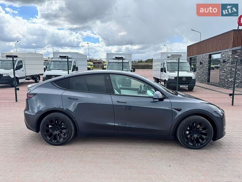 Внедорожник / Кроссовер Tesla Model Y 2022 в Ровно