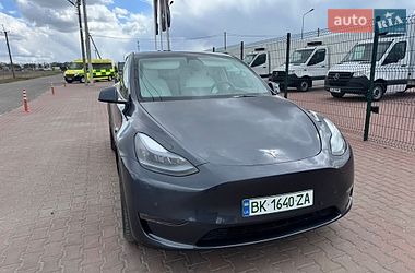 Внедорожник / Кроссовер Tesla Model Y 2022 в Ровно