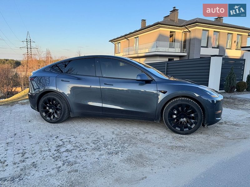 Внедорожник / Кроссовер Tesla Model Y 2020 в Новояворовске