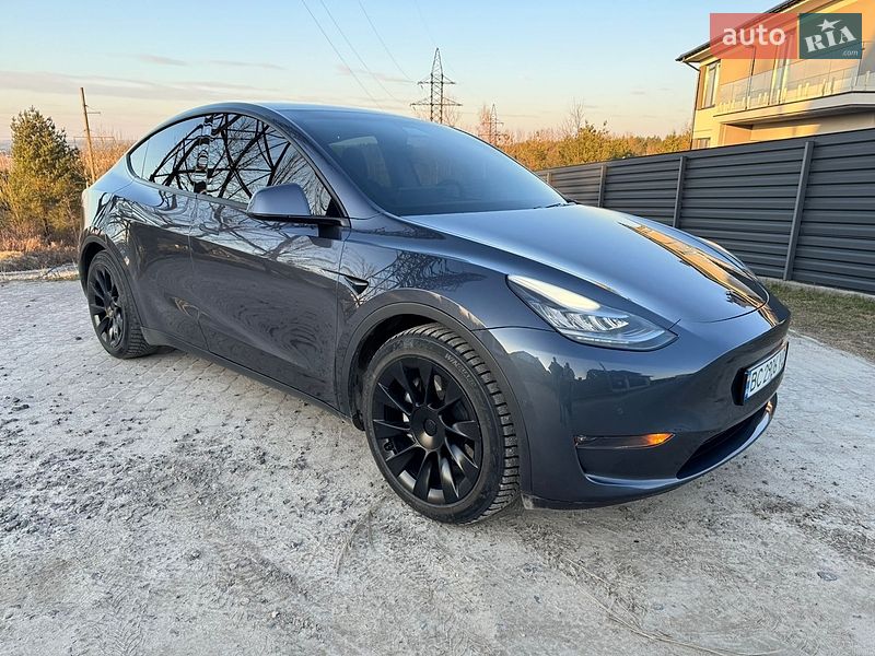 Внедорожник / Кроссовер Tesla Model Y 2020 в Новояворовске