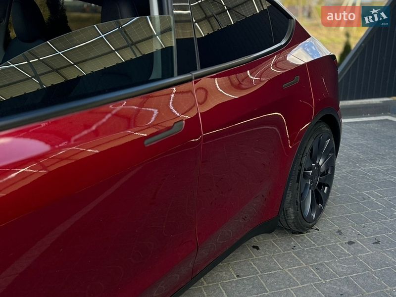 Внедорожник / Кроссовер Tesla Model Y 2024 в Самборе