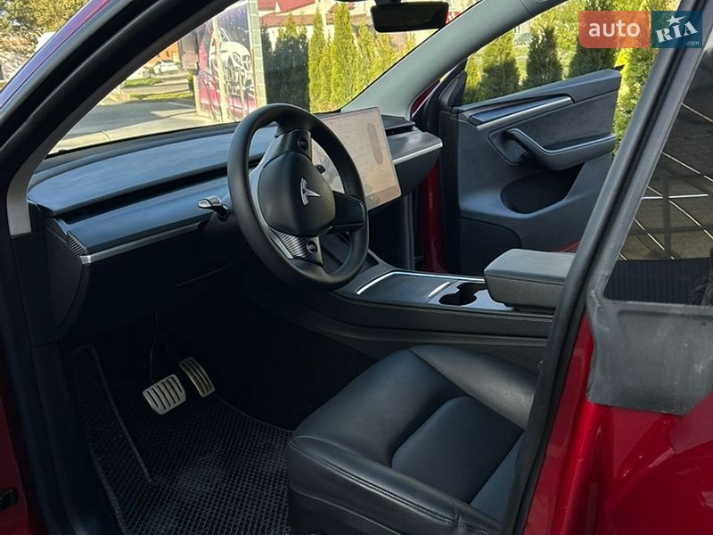 Внедорожник / Кроссовер Tesla Model Y 2024 в Самборе
