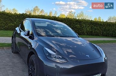 Внедорожник / Кроссовер Tesla Model Y 2023 в Львове