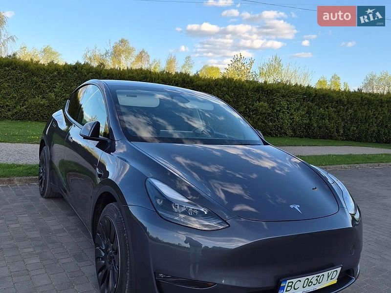 Внедорожник / Кроссовер Tesla Model Y 2023 в Львове
