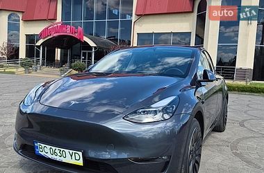 Внедорожник / Кроссовер Tesla Model Y 2023 в Львове