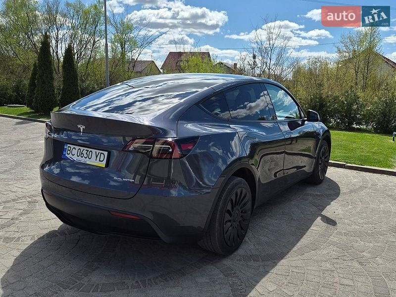 Внедорожник / Кроссовер Tesla Model Y 2023 в Львове