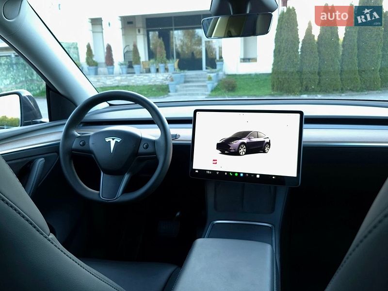 Внедорожник / Кроссовер Tesla Model Y 2023 в Львове