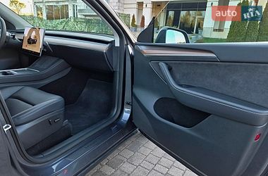 Внедорожник / Кроссовер Tesla Model Y 2023 в Львове