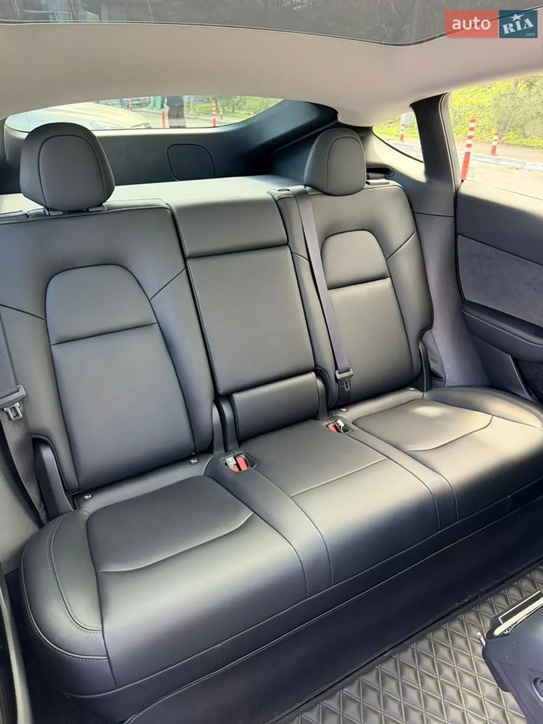 2023 Tesla Model Y - мініатюра 14