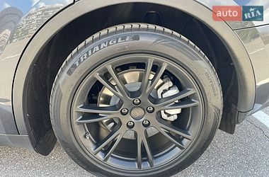 Позашляховик / Кросовер Tesla Model Y 2024 в Києві