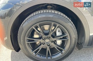 Позашляховик / Кросовер Tesla Model Y 2024 в Києві