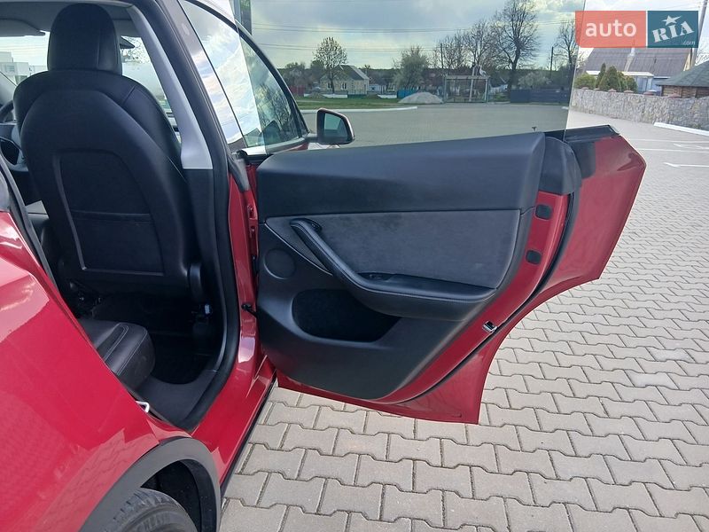 Внедорожник / Кроссовер Tesla Model Y 2022 в Виннице