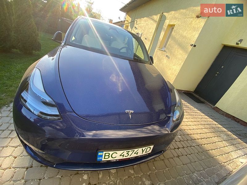 Внедорожник / Кроссовер Tesla Model Y 2024 в Львове