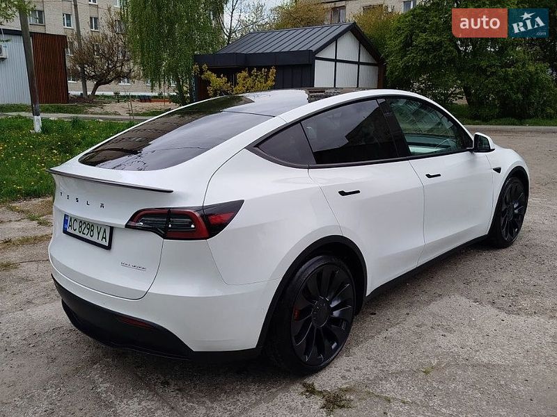 Внедорожник / Кроссовер Tesla Model Y 2022 в Луцке