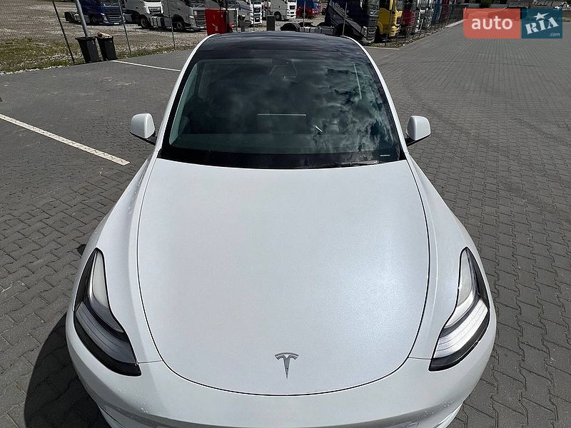 Внедорожник / Кроссовер Tesla Model Y 2021 в Черновцах