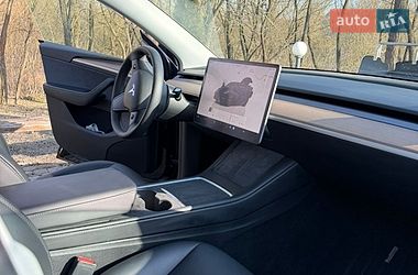 Внедорожник / Кроссовер Tesla Model Y 2023 в Хоросткове фото 6 Внедорожник / Кроссовер Tesla Model Y 2023 в Хоросткове
